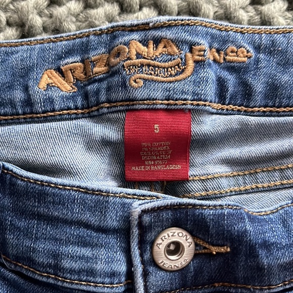 Arizona Jean Co.. medium wash low-rise jean shorts. - Picture 3 of 3